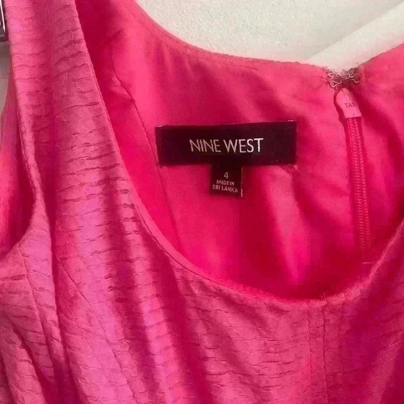 Nine West Fit & Flare Cocktail Pink Hot Lined Dress  Short size 4 - Picture 4 of 9